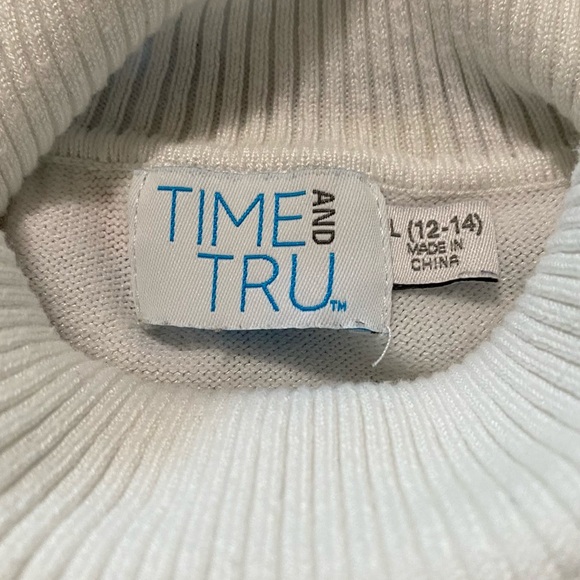 Women’s white long sleeve turtleneck size large - Picture 3 of 5